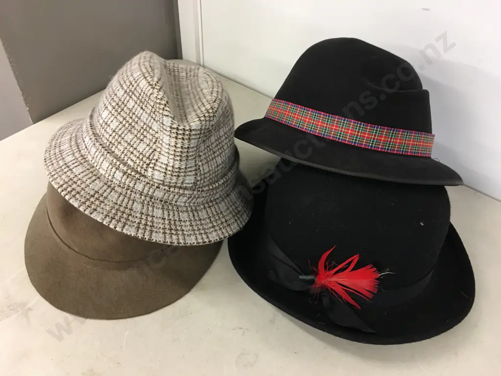 Selection Of Gents Hats Including Christy's London, Kangol England, Pierre Cardin Etc Image 1++